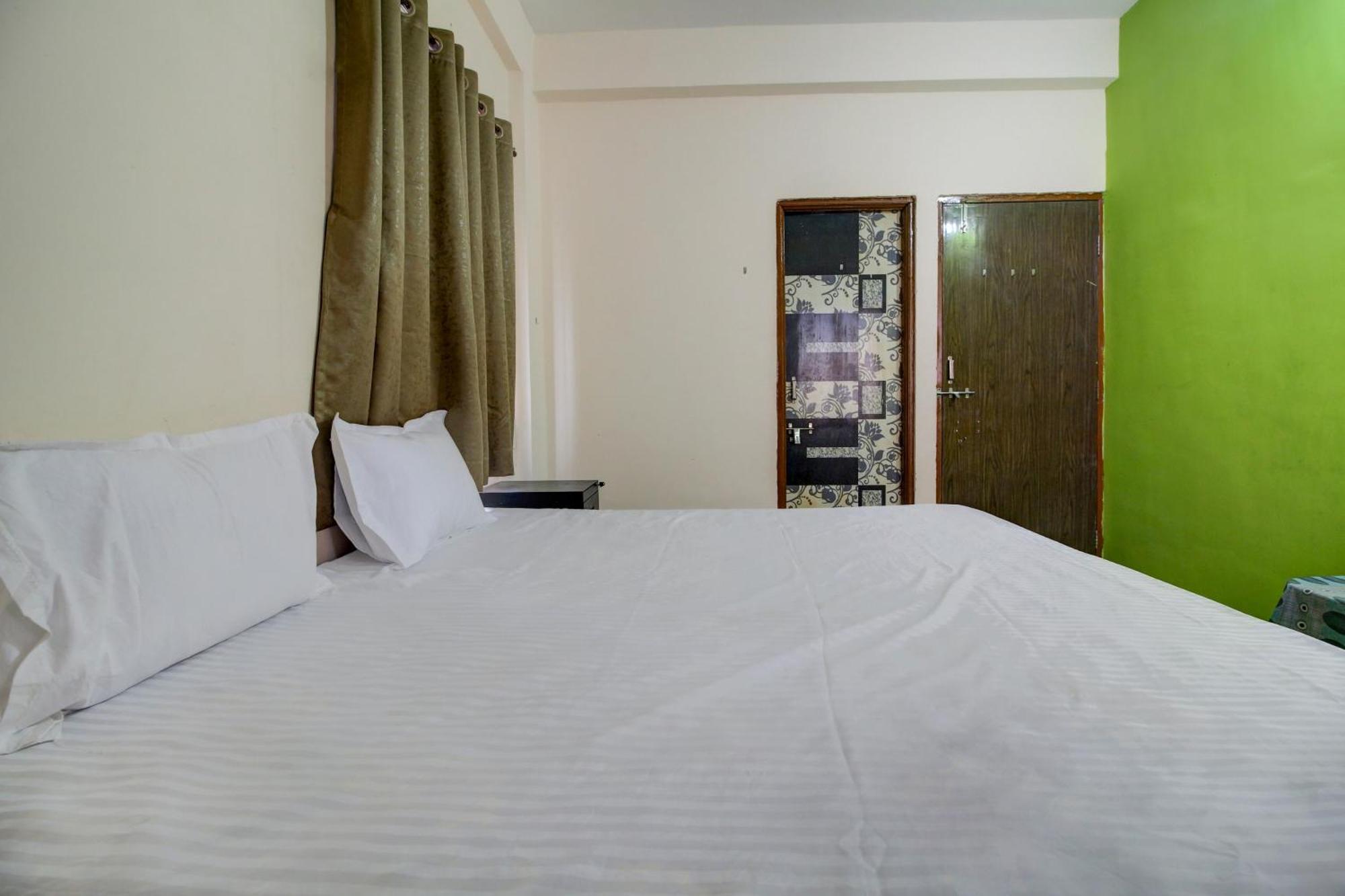 Hotel O Elite Inn Koradi エクステリア 写真