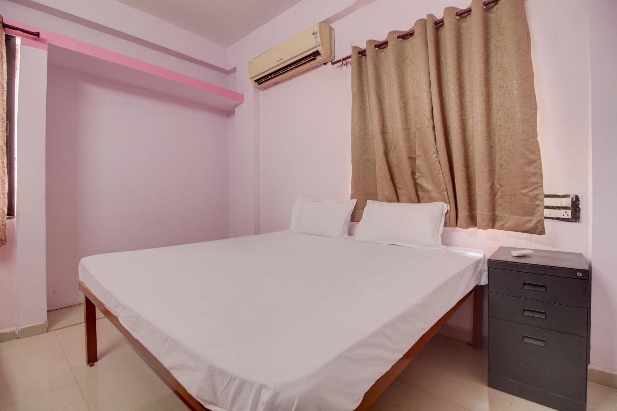 Hotel O Elite Inn Koradi エクステリア 写真
